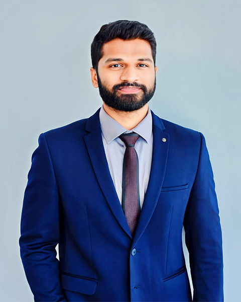 Naveen-Manam